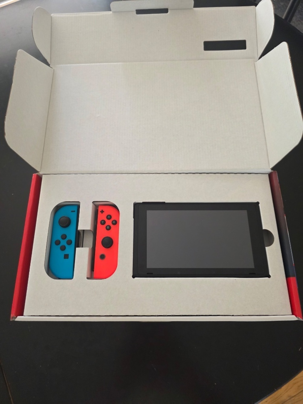Nintendo Switch Bundle - Picture 3 of 16